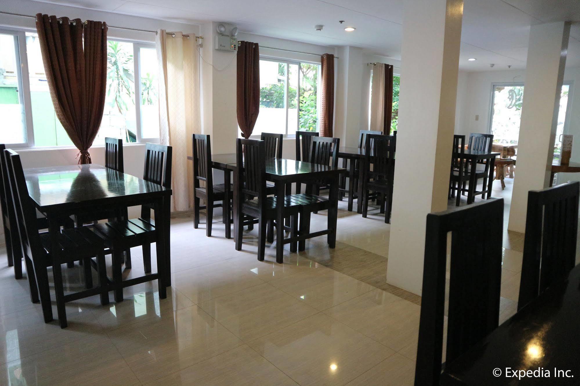 Blue Lotus Hotel 3*
